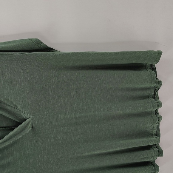 Lane Bryant Green Pullover Blouse Size 22 24 V Neck Short Sleeve Lightweight Top - Picture 3 of 7